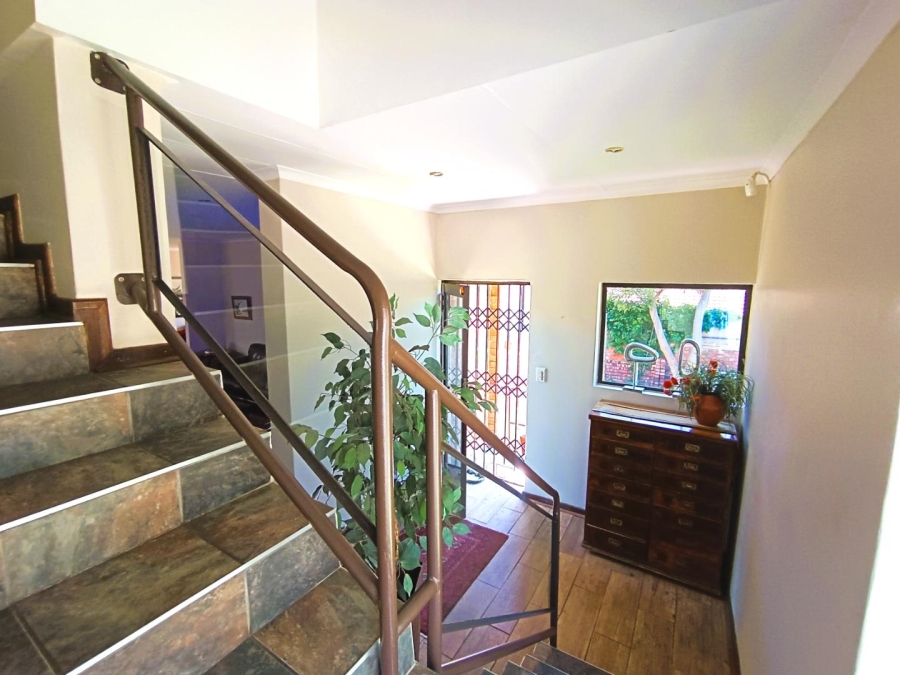 4 Bedroom Property for Sale in Pentagon Park Free State